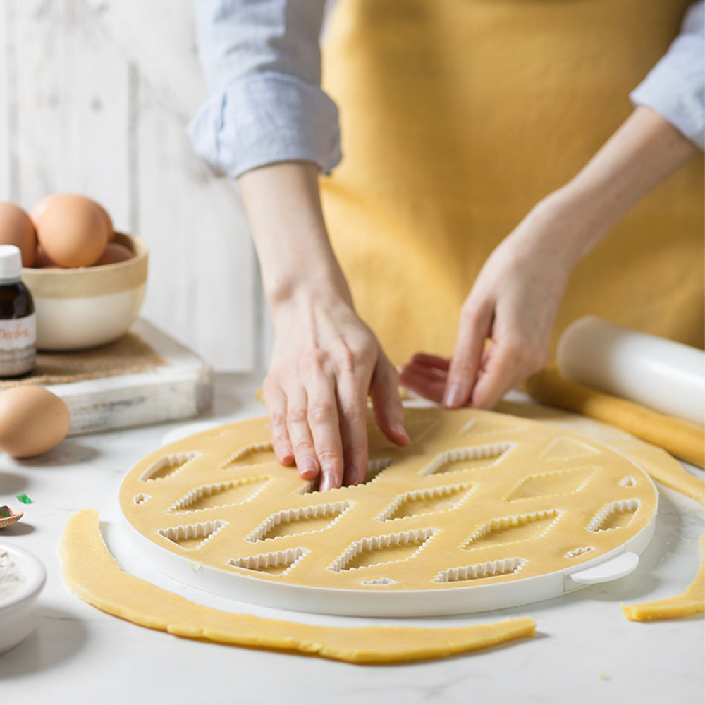 Decora Pastry Cutter Grid for Tarts