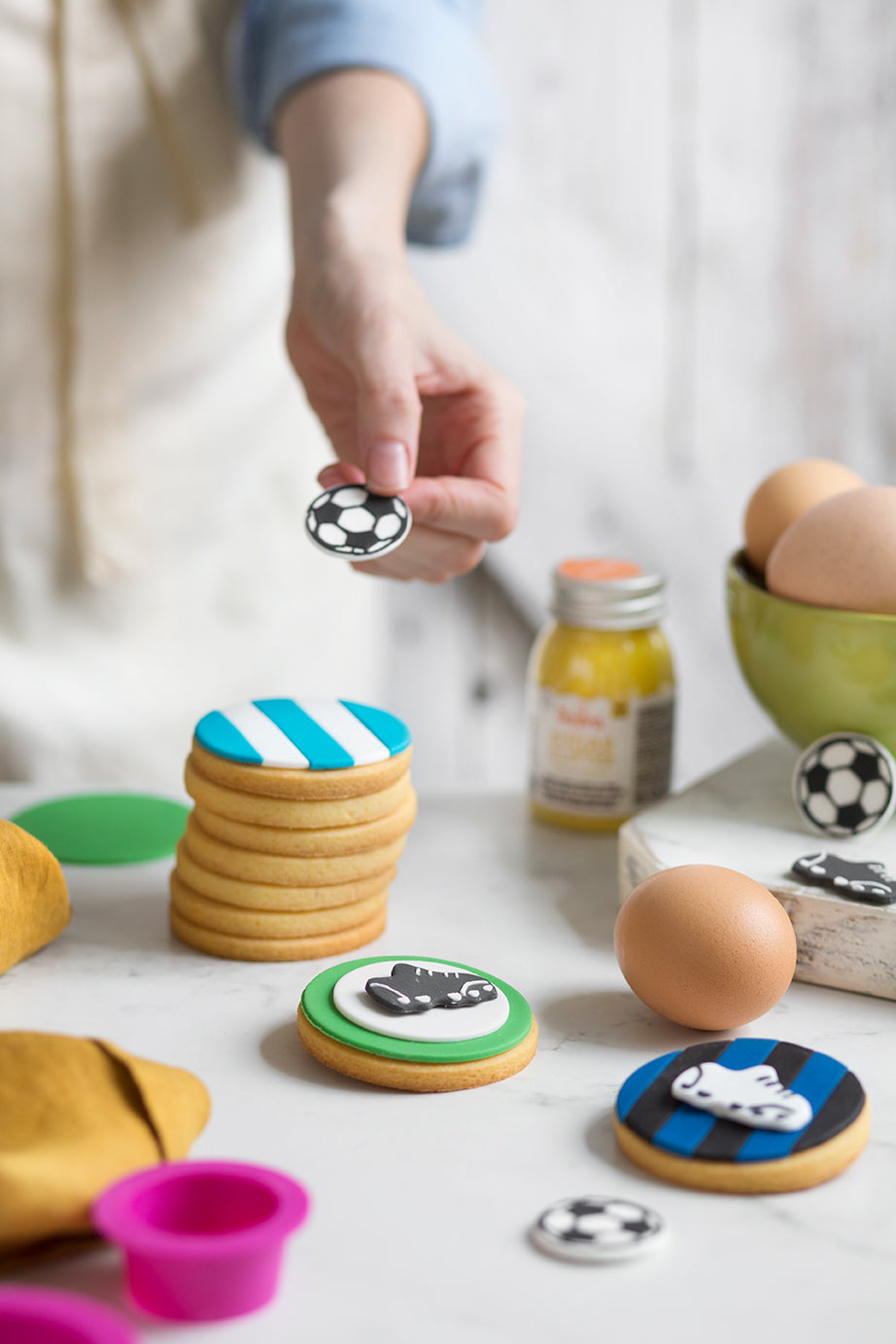 Decora Football Sugar Decorations