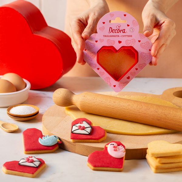 Decora Geometric Heart Cookie Cutter