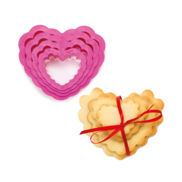 Decora Scalloped Heart Nesting Cutters