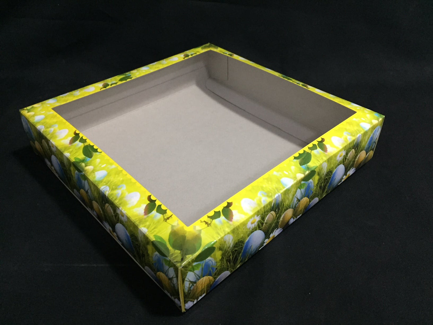Figolla Square Box Assorted 240 x 240 x 50mm