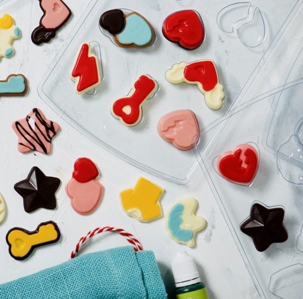 Decora Heart Chocolates Mould Kit (including bags & stickers)