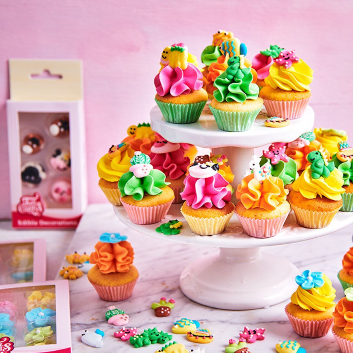 FunCakes Sugar Decorations Blossom Mix White/Yellow Set /32